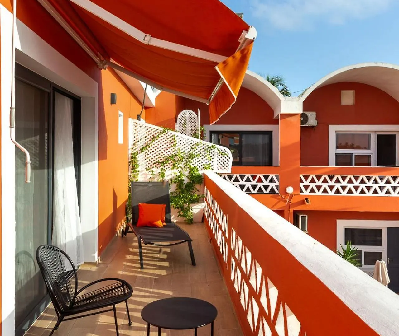 La Madrague-Surf Beach Sea Dakar Hotel