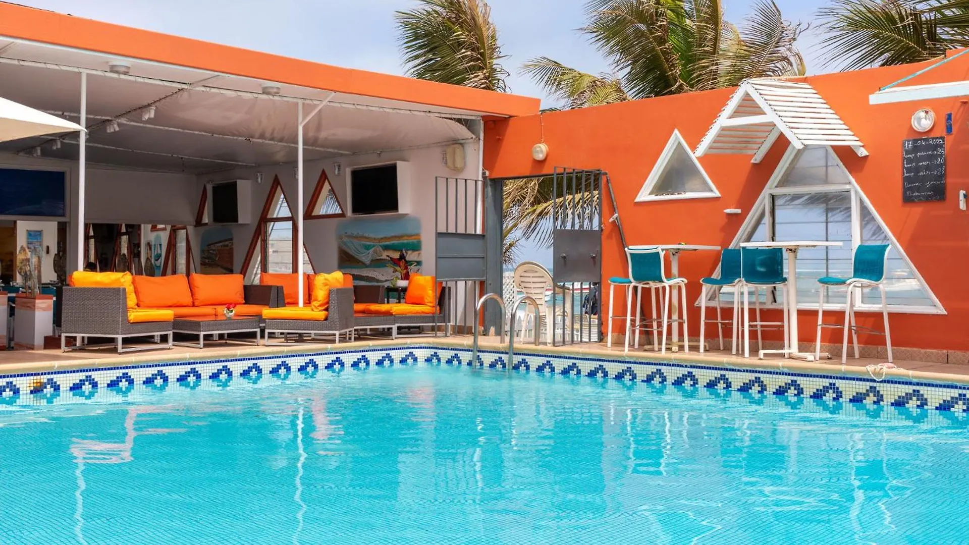 La Madrague-Surf Beach Sea Dakar Hotel